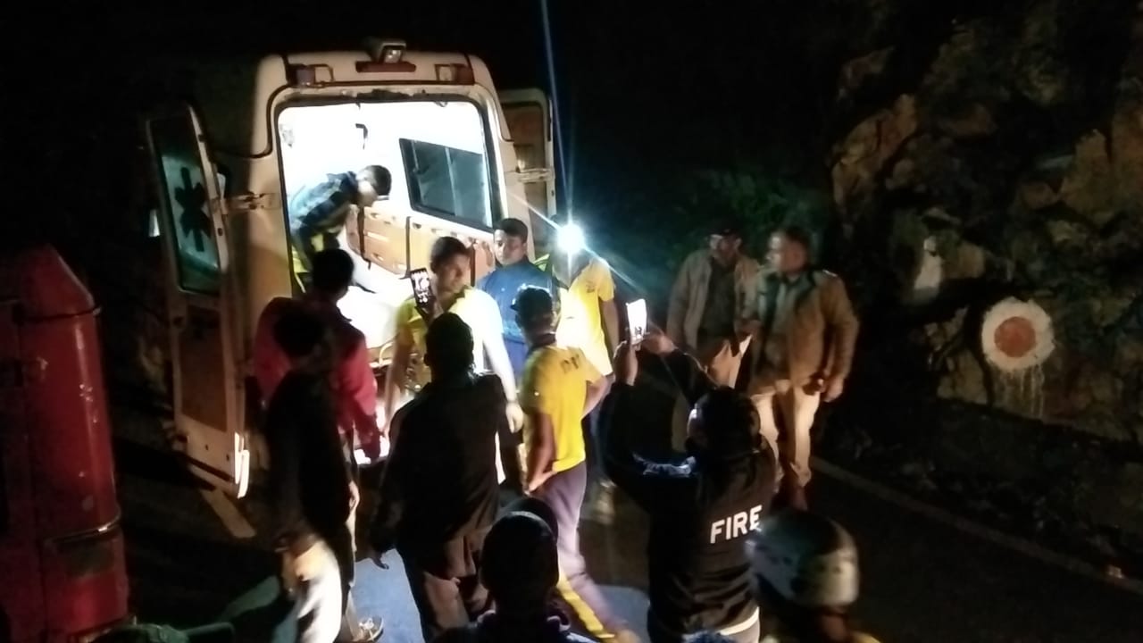 Accident,देहरादून- सुवाखोली मसूरी मार्ग पर एक वाहन 400 मीटर खाई में गिरा,2 की मौत