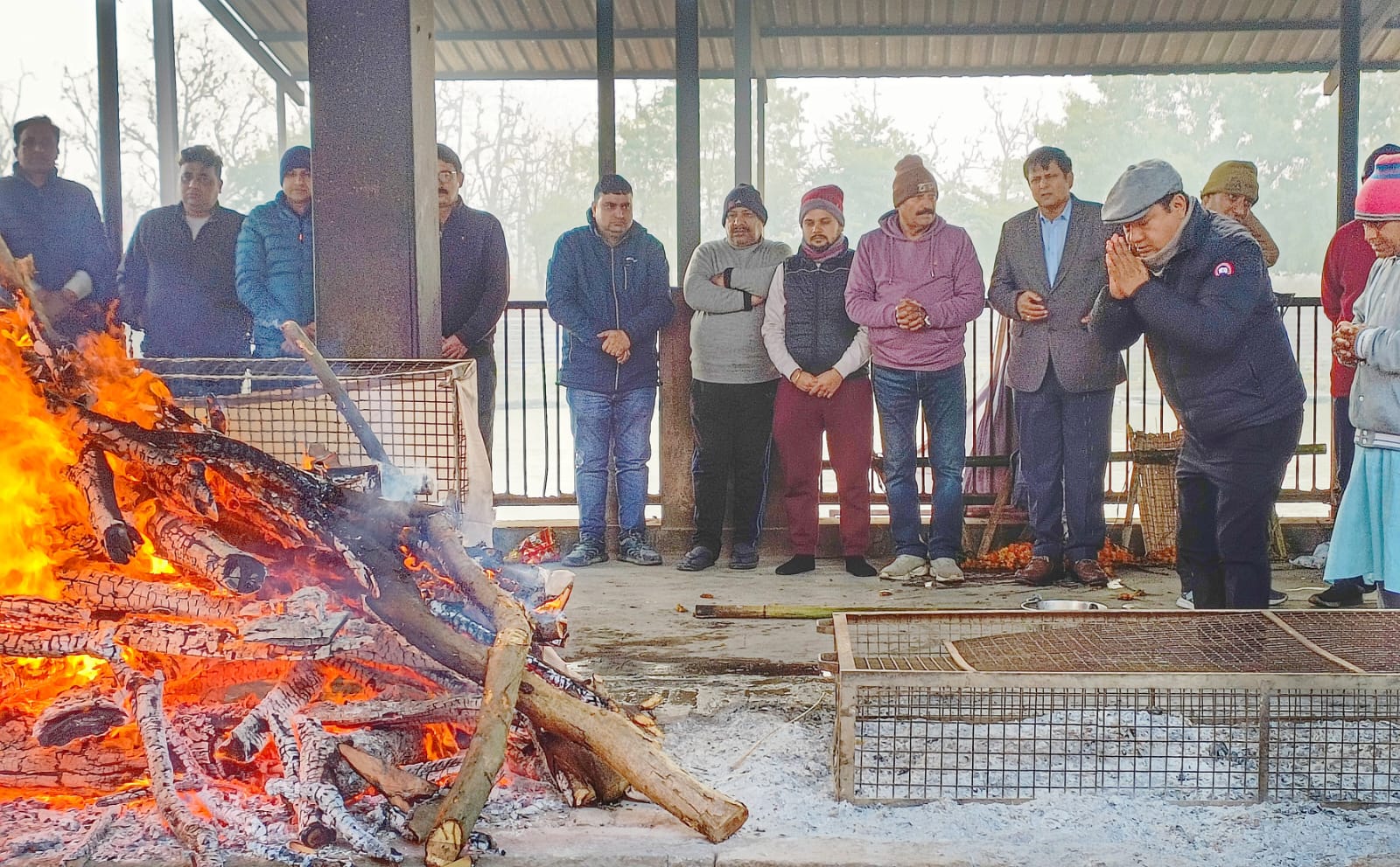 Cheela accident,चीला दुर्घटना में मृत चीला रेंजर तथा डिप्टी रेंजर का हरिद्वार में अंतिम संस्कार।