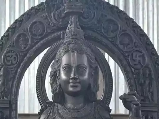 Lord Rama's eyes, भगवान राम के नेत्र सम्पूर्ण प्राण प्रतिष्ठा से पूर्व ढंके गये।