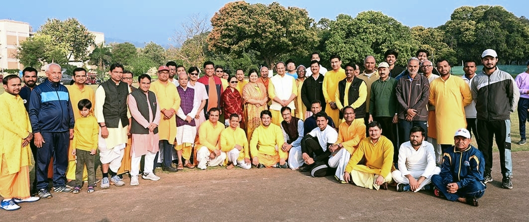 Shanti Kunj,होली की पूर्व संध्या पर शांति कुंज में दो दिवसीय खेलकूद, रस्साकसी में 80 वर्षिय खि‌लाडी भी हुए शामिल