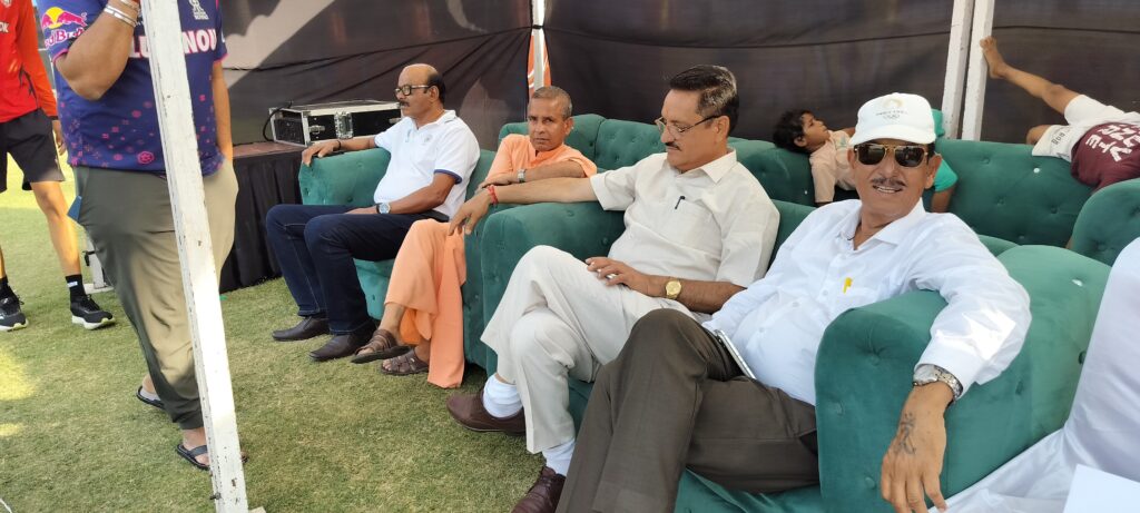 Veteran Cricket, नार्थ जोन की टीम ने 7 विकेट से जीता वैटर्न क्रिकेट लीग का फाइनल मुकाबला।