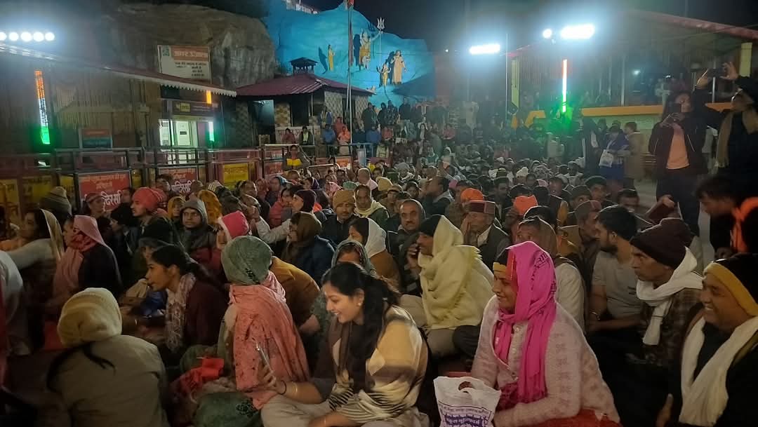 Char Dham Yatra, 17 दिन में गंगोत्री और यमुनोत्री धाम में 3 लाख 3 हजार 298 तीर्थ यात्री दर्शन कर चुके है- जिलाधिकारी उत्तरकाशी