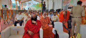 Kanwadias should stay away, कांवड़िए वाद विवाद से दूर रह कर, सच्ची श्रद्धा से मनोरथ स्थान को जल ले जायें, गंगा जल कभी खंडित नहीं होता- रविन्द्र पुरी अध्यक्ष अखाड़ा परिषद