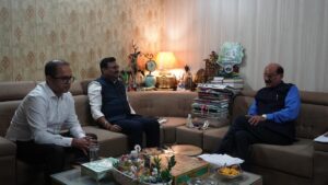 उत्तराखंड राज्य स्थापना की “रजत जयंती” पर विशेष सत्र की तैयारियों को लेकर मुख्य सचिव एवं गृह सचिव ने मंत्री सुबोध उनियाल से की भेंट