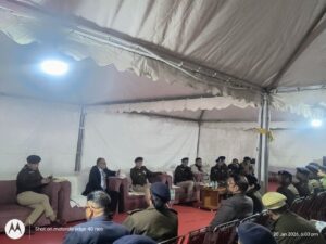 आगामी V.V.I.P. कार्यक्रम के दृष्टिगत D.G.P. उत्तराखंड पहुंचे हरिद्वार, V.V.I.P. कार्यक्रम में नियुक्त समस्त अधिकारियों की ली डी-ब्रीफिंग