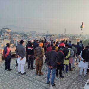 राष्ट्रीय स्वयंसेवक संघ कार्यालय पर प्रान्त प्रचारक डॉ. शैलेन्द्र ने किया ध्वजारोहण