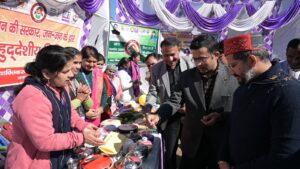 सरकार आपके द्वारः सुदूरवर्ती न्याय पंचायत कोटी में अपर सचिव व सीडीओ ने सुनी जन समस्याएं