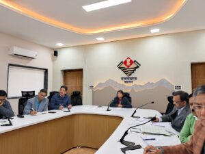 सचिव आयुष ने विभागीय कार्यों की व्यापक समीक्षा की