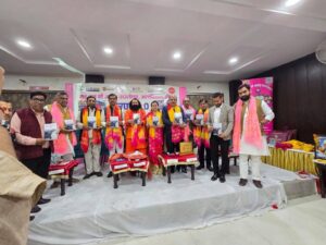 मनु मन की आवाज फाउंडेशन एवं आत्मचिंतनम परिवार ने श्रेष्ठ रत्न सम्मान समारोह का किया आयोजन विभिन्न क्षेत्रों में उत्कृष्ट कार्य करने वालों को मंच से किया गया सम्मानित