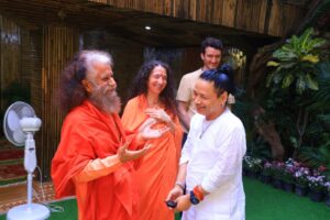 पद्मश्री श्री कैलाश खेर जी का कैलासा बैंड के साथ परमार्थ निकेतन में में आगमन