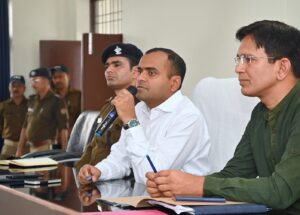 जनपदवासियों की समस्याओं का त्वरित निराकरण करने के उद्देश्य से तहसील भगवानपुर में जिलाधिकारी मयूर दीक्षित की अध्यक्षता में आयोजित किया गया तहसील दिवस