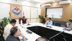 मुख्य सचिव श्री आनंद बर्द्धन की अध्यक्षता में गुरुवार को सचिवालय में व्यय वित्त समिति की बैठक संपन्न हुई