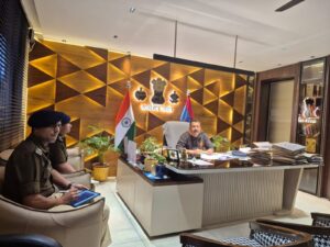 ईद के दौरान शांति/सुरक्षा व्यवस्था के लिए एसएसपी हरिद्वार ने सभी पुलिस राजपत्रित अधिकारियों एवं थाना प्रभारी को दिय ऑनलाइन दिशा निर्देश