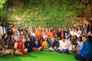 यूज एंड थ्रो नहीं, यूज एंड ग्रो अपनाएँ-परमार्थ निकेतन से वैश्विक संदेश