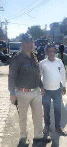 पुलिस की निगरानी में पूरे जनपद में ईद की नमाज सकुशल संपन्न कराए जाने हेतु पुलिस अधिकारी से लेकर कर्मचारी मुस्तैद