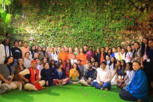 यूज एंड थ्रो नहीं, यूज एंड ग्रो अपनाएँ-परमार्थ निकेतन से वैश्विक संदेश