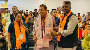 मुख्यमंत्री धामी के साथ कैंट विधानसभा क्षेत्र के भाजपा पदाधिकारियों, पार्षदगणों एवं कार्यकर्ताओं ने मंडल सरदार पटेल द्वारा आयोजित दो दिवसीय प्रशिक्षण महाअभियान–2026 की कार्यशाला के उद्घाटन सत्र में सहभागिता की