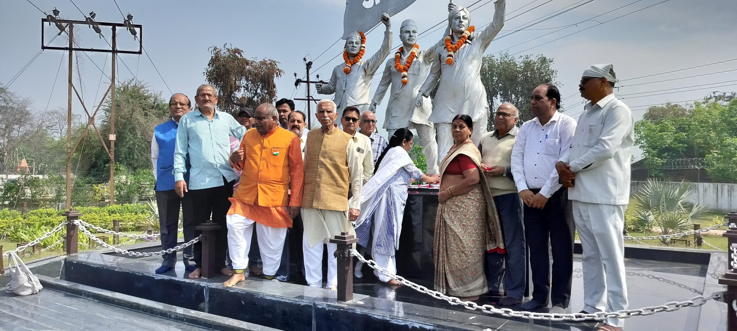 Martyrs' Day, मैं एक ऐसा देशभक्त पागल हूँ जो जेल में भी आजाद है- भगत सिंह