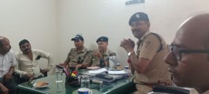 आगामी चार धाम यात्रा के दृष्टिगत हरिद्वार पुलिस द्वारा टैक्सी यूनियन के साथ क्षेत्राधिकारी यातायात के नेतृत्व में की गई बैठक आयोजित