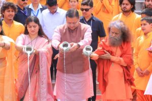 परमार्थ निकेतन पधारे माननीय मुख्यमंत्री श्री पुष्कर सिंह धामी जी