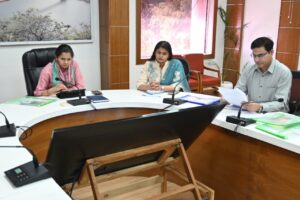 जिलाधिकारी नितिका खण्डेलवाल की अध्यक्षता में टाटा ट्रस्ट्स की नोडल संस्था हिममोत्थान सोसाइटी की जिला स्तरीय समन्वय समिति की बैठक हुई