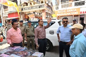 अपर रोड,मां मनसा देवी उड़न खटोला आधी क्षेत्र का जिलाधिकारी एवं वरिष्ठ पुलिस अधीक्षक ने किया निरीक्षण