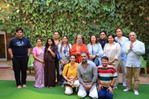 प्रसिद्ध अभिनेता सुनील शेट्टी जी एवं श्रीमती माना शेट्टी जी ने पूज्य स्वामी चिदानन्द सरस्वती जी के साथ बिताए अलौकिक आध्यात्मिक पल