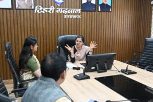 जनपद के समस्त नगर निकायों के अधिकारियों एवं सिंचाई विभाग के अधिकारियों के साथ वीडियो कॉन्फ्रेंसिंग के माध्यम से बैठक हुई