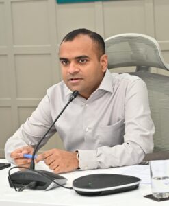 जिलाधिकारी ने जनपद में 27 अप्रैल 2026 से 26 मई 2026 तक विद्यालयों के समय में परिवर्तन किया