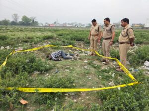 पिस्टल से कनपटी पर गोली मारकर की आत्महत्या