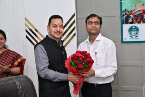 श्रीलंका सिविल सेवा प्रशिक्षु अधिकारियों का एक दल हरिद्वार भ्रमण पर पहुंचा