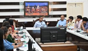 जनपद में संकल्प प्रोजेक्ट के सफल क्रियान्वयन हेतु जिलाधिकारी की अध्यक्षता में बैठक हुई