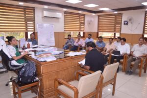 कुंभ 2027 के निर्माण कार्यों की मेलाधिकारी ने की समीक्षा