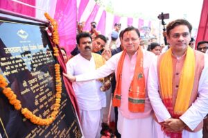 मुख्यमंत्री ने सितारगंज के शक्तिफार्म को सिडकुल क्षेत्र से जोड़ने हेतु सिसौना नदी पर 150 मीटर स्पान सीसी पुल का शिलान्यास किया