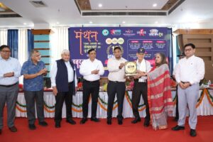 बोली-भाषा का संवर्द्धन और बच्चों को नैतिक संस्कार देने जरूरी : बंशीधर तिवारी