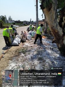 जिलाधिकारी के निर्देशन में चलाए जा रहे स्वच्छता अभियान ने पकड़ी गति, शहरी क्षेत्र से ग्रामीण क्षेत्र तक चलाया जा रहा सफाई अभियान