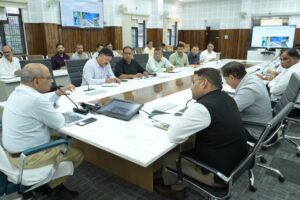आयुक्त गढ़वाल ने की श्री केदारनाथ यात्रा व्यवस्थाओं की व्यापक समीक्षा, विभागों को दिए आवश्यक दिशा-निर्देश
