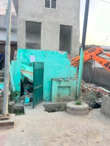 सरकारी भूमि पर अवैध अतिक्रमण के खिलाफ प्रशासन द्वारा निरंतर की जा रही है कार्यवाही