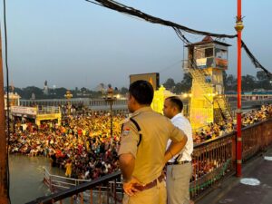 जिलाधिकारी एवं एसएसपी हरिद्वार द्वारा सोमवती स्नान के दृष्टिगत सुरक्षा व्यवस्था का जयजा  लेते हुए