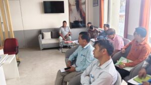 अपर जिलाधिकारी टिहरी गढ़वाल ने फार्मर रजिस्ट्री तथा स्वैच्छिक चकबंदी योजना की समीक्षा की