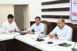 ठोस अपशिष्ट प्रबंधन के नियमों का कड़ाई से सभी अधिकारी अनुपालन सुनाश्चित करे : मुख्य विकास अधिकारी