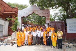 उत्तराखंड से सोमनाथ स्वाभिमान पर्व यात्रा के तीर्थ यात्रियों ने किया राम मंदिर और गीता मंदिर का भ्रमण