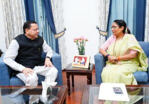 मुख्यमंत्री धामी की उत्तराखण्ड विधानसभा अध्यक्ष ऋतु खंडूड़ी से शिष्टाचार भेंट