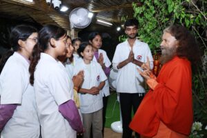 परमार्थ निकेतन से फ्रेंडशिप डे पर पूज्य स्वामी चिदानन्द सरस्वती जी का विशेष संदेश