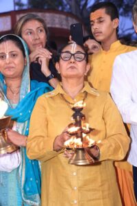 पद्म श्री जसपिंदर नरूला जी दर्शनार्थ आयी परमार्थ निकेतन