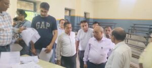 एसआईआर कार्य के तीसरे चरण में दावों एवं आपत्तियों की प्रक्रिया का आयुक्त गढ़वाल मण्डल ने लिया जायजा