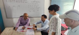 आयुक्त गढ़वाल ने सहसपुर में विशेष शिविरों का निरीक्षण कर एसआईआर कार्य की जानी प्रगति