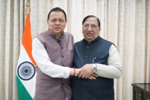 मुख्यमंत्री धामी से राज्यसभा सांसद नरेश बंसल ने भेंट कर विभिन्न समसामयिक विषयों पर की चर्चा