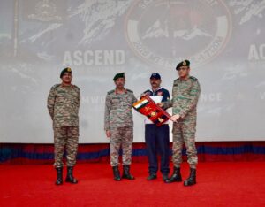 भारतीय सेना की कोर ऑफ़ इंजीनियर्स के माउंट त्रिशूल पर्वतारोहण अभियान को हरी झंडी दिखाई