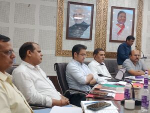 विकास भवन सभागार में राष्ट्रीय बाल स्वास्थ्य कार्यक्रम की समीक्षा बैठक का आयोजन किया गया